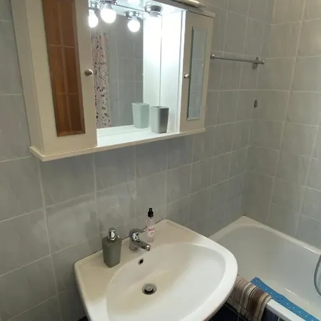 아파트 Elegant. στο κέντρο της κοζάνης 코자니